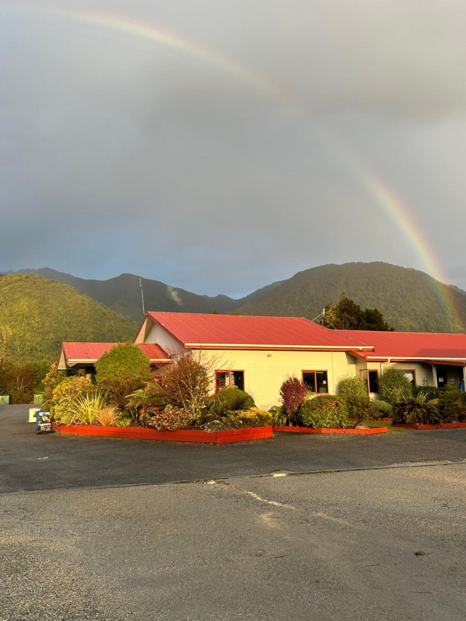 Franz Josef Top 10 Holiday Park Extérieur photo